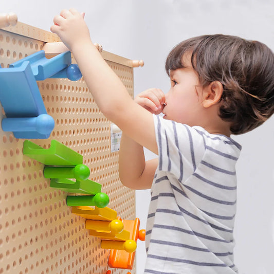 Crazy Running Track Breakthrough module by Eduplay – builds problem solving and fine motor skills