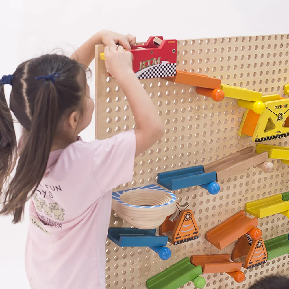 Crazy Running Track Fun Module by Eduplay – builds fine motor skills and cause-and-effect play