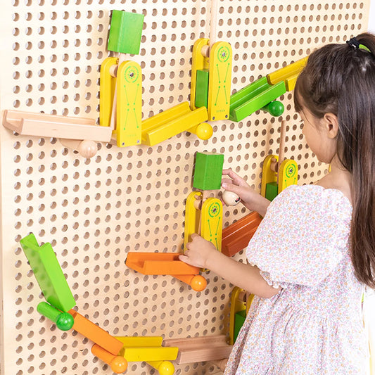 Crazy Running Track Emoji Ball module by Eduplay – builds cause-and-effect understanding and fine motor skills